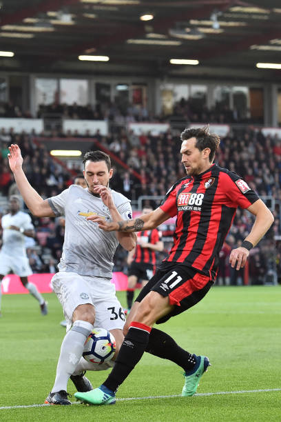 然迅速作出 然迅速作出