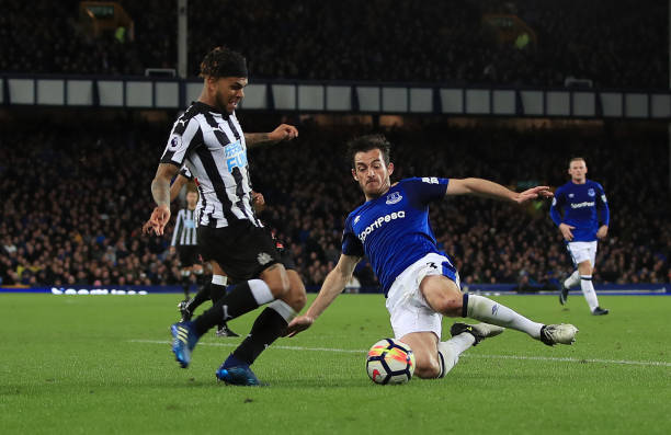 他以出色的 他以出色的