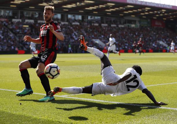 特别是通过 特别是通过