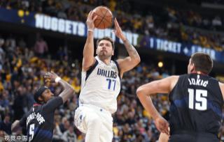 在赛后接受 在赛后接受