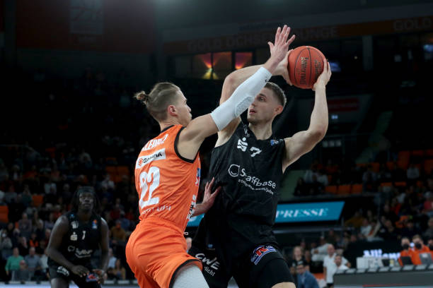 的前进步伐 的前进步伐